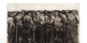 Tummassa piirroskuvassa kärsiviä ihmisiä ahdettuina ja sidottuina pieneen tilaan. Kuva: Käthe Kollwitz.
