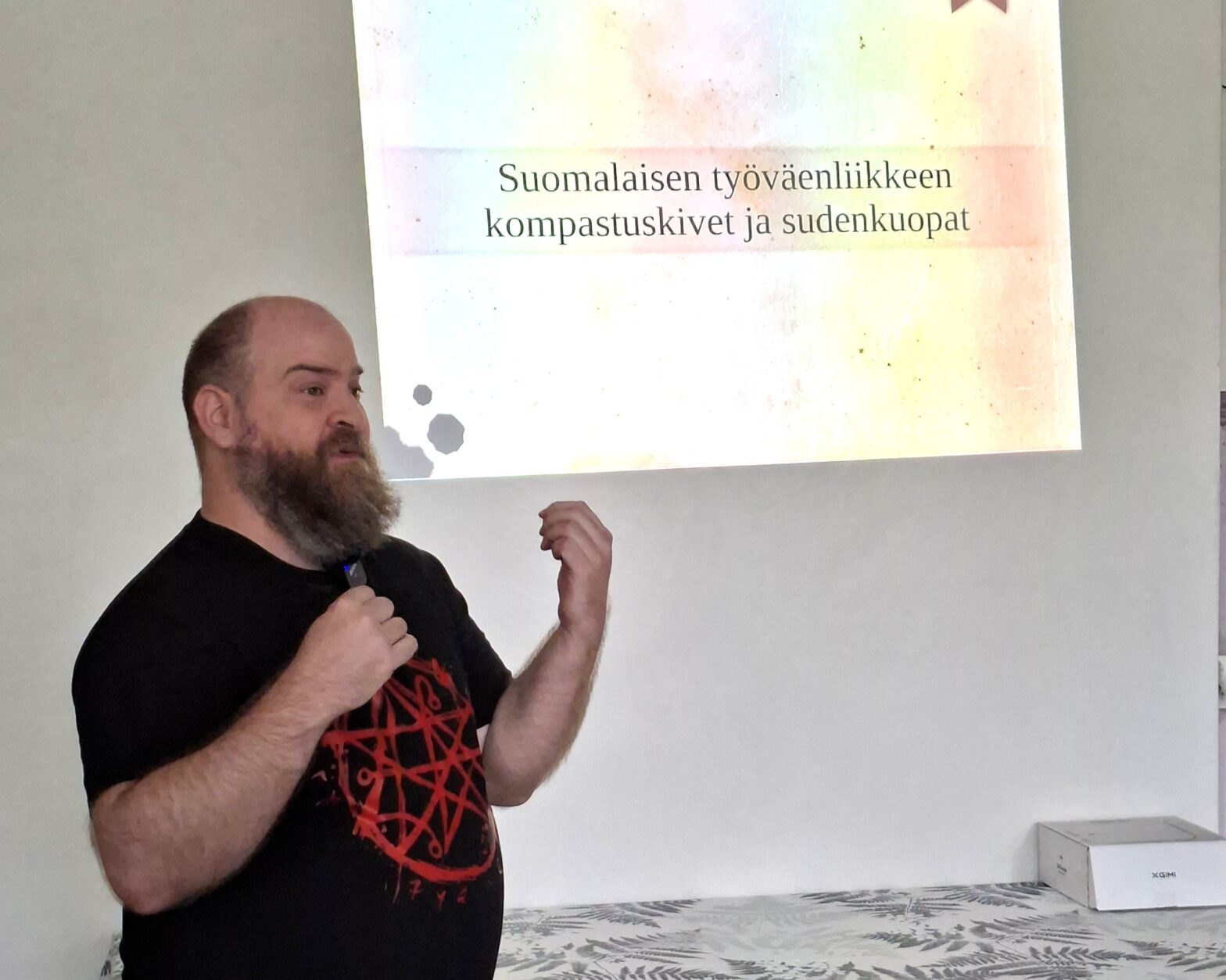 Podcast: Jari Karttunen – Suomalaisen työväenliikkeen kompastuskivet ja sudenkuopat