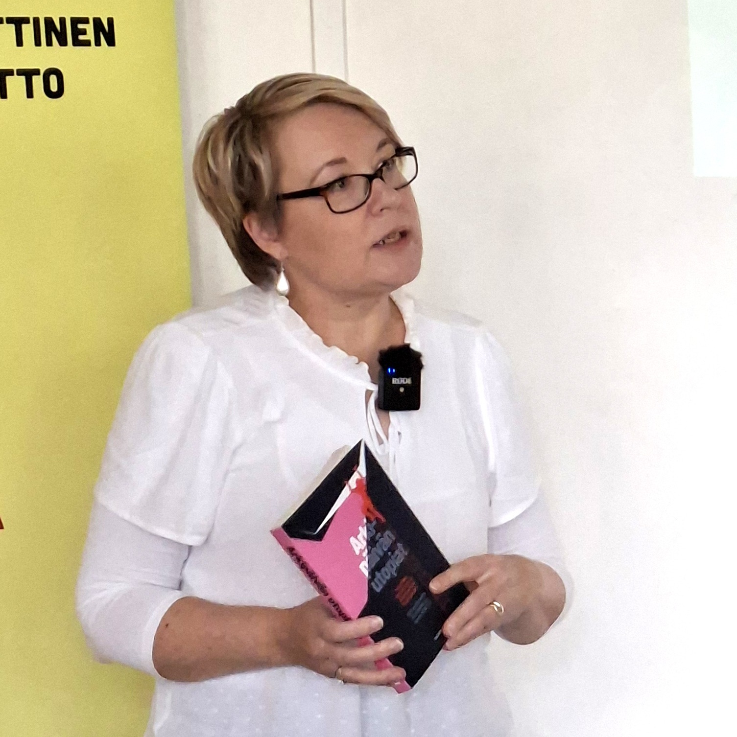 Suvi Salmenniemi – Yhteiskunnallinen uusintaminen ja sen ristiriidat